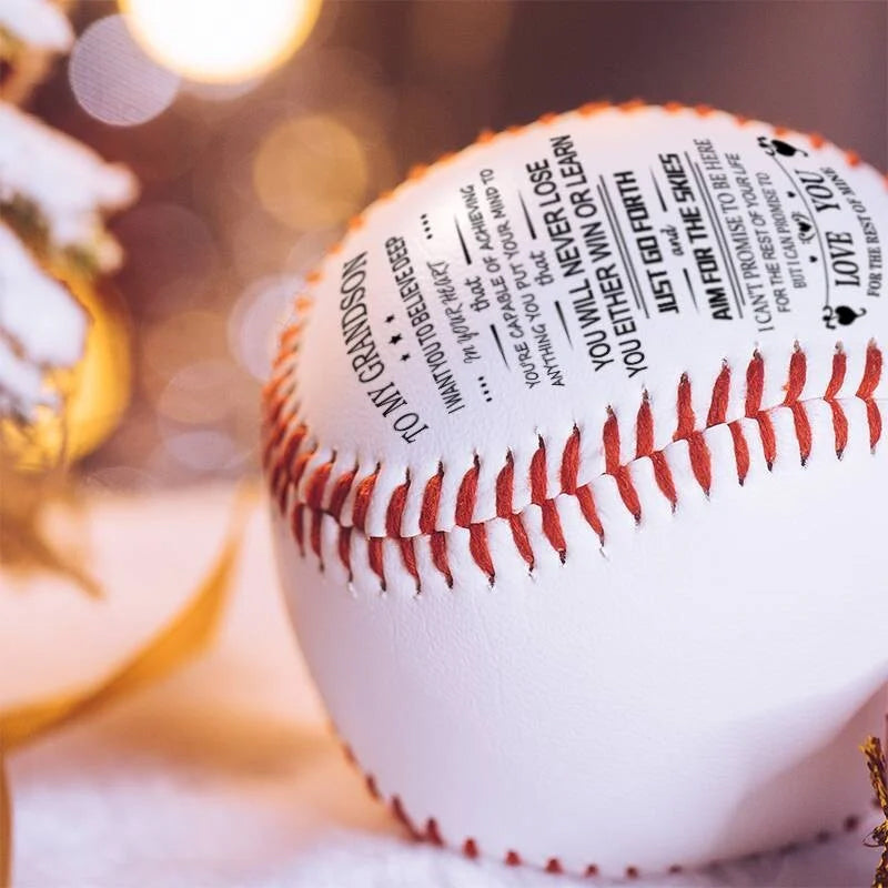 Kaiverrettu baseball - täydellinen lahja lastenlapsille